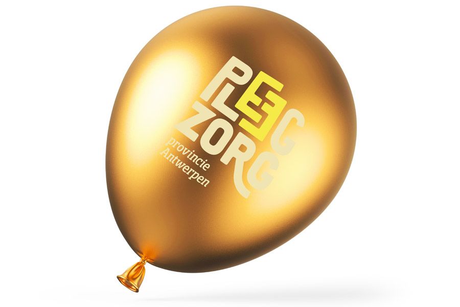 glanzend gouden ballon bedrukt met een ontwerp